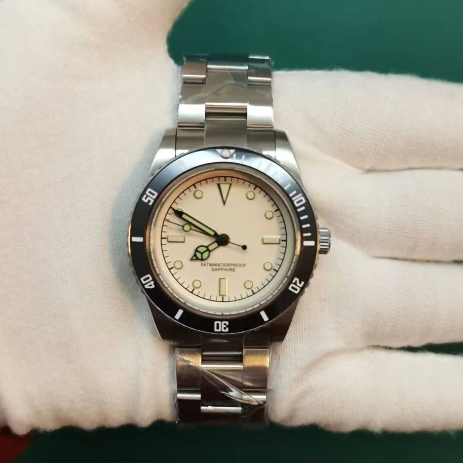 Stainless Steel Watch Men's European and American Business Leisure Quartz Sapphire Watch Swimming Waterproof Outdoor Sport Watch