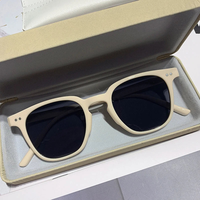 New Vintage Square Sunglasses Women Men Luxury Brand Small Round Sun Glasses Female Small Eyewear Sunglasses for Male Female